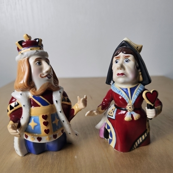 Department 56 Other - Department 56 "Alice in Wonderland "King & Queen of Hearts Porcelain